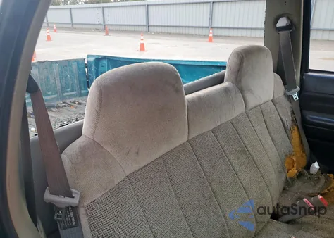 1996 Isuzu Hombre z USA, uszkodzony, nr VIN 1GGCS1449T8711517